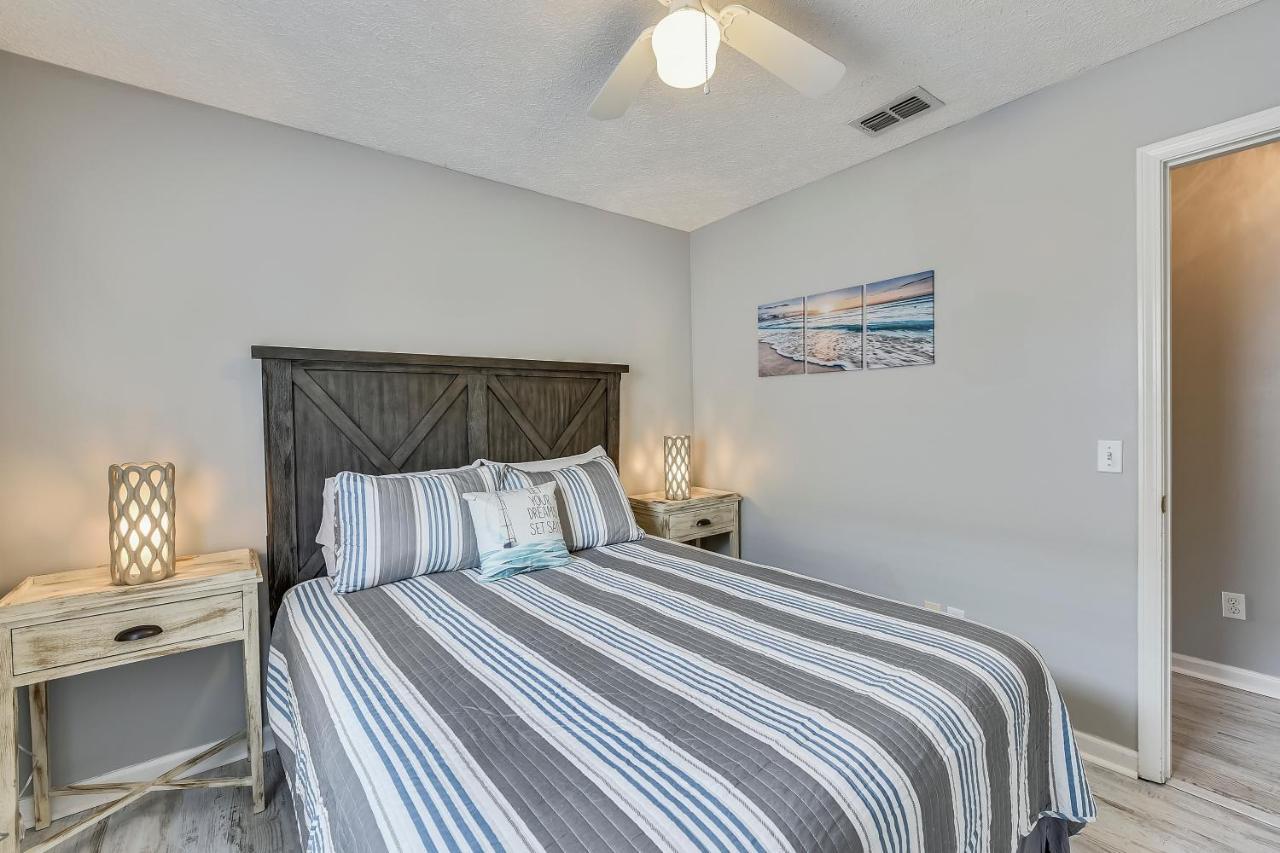 Poolside Cabana By Book That Condo Panama City Beach Exterior photo