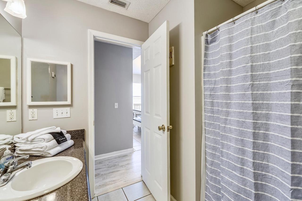 Poolside Cabana By Book That Condo Panama City Beach Exterior photo